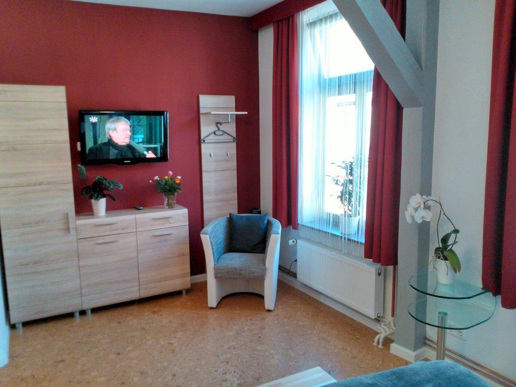 Pension "Westphal'S" Wismar Room photo